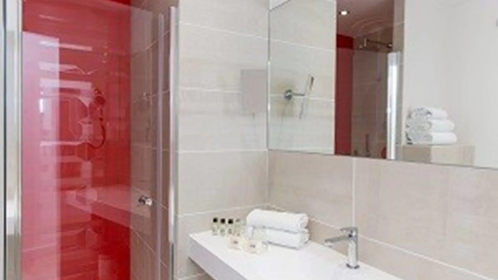 Hotel Les Voiles Toulon