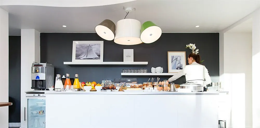 Hotel Les Voiles Toulon 3*,