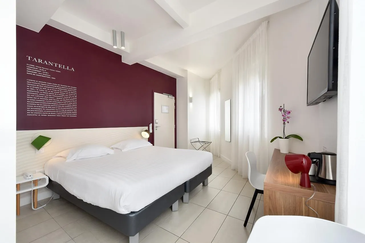 Hotel Les Voiles Toulon