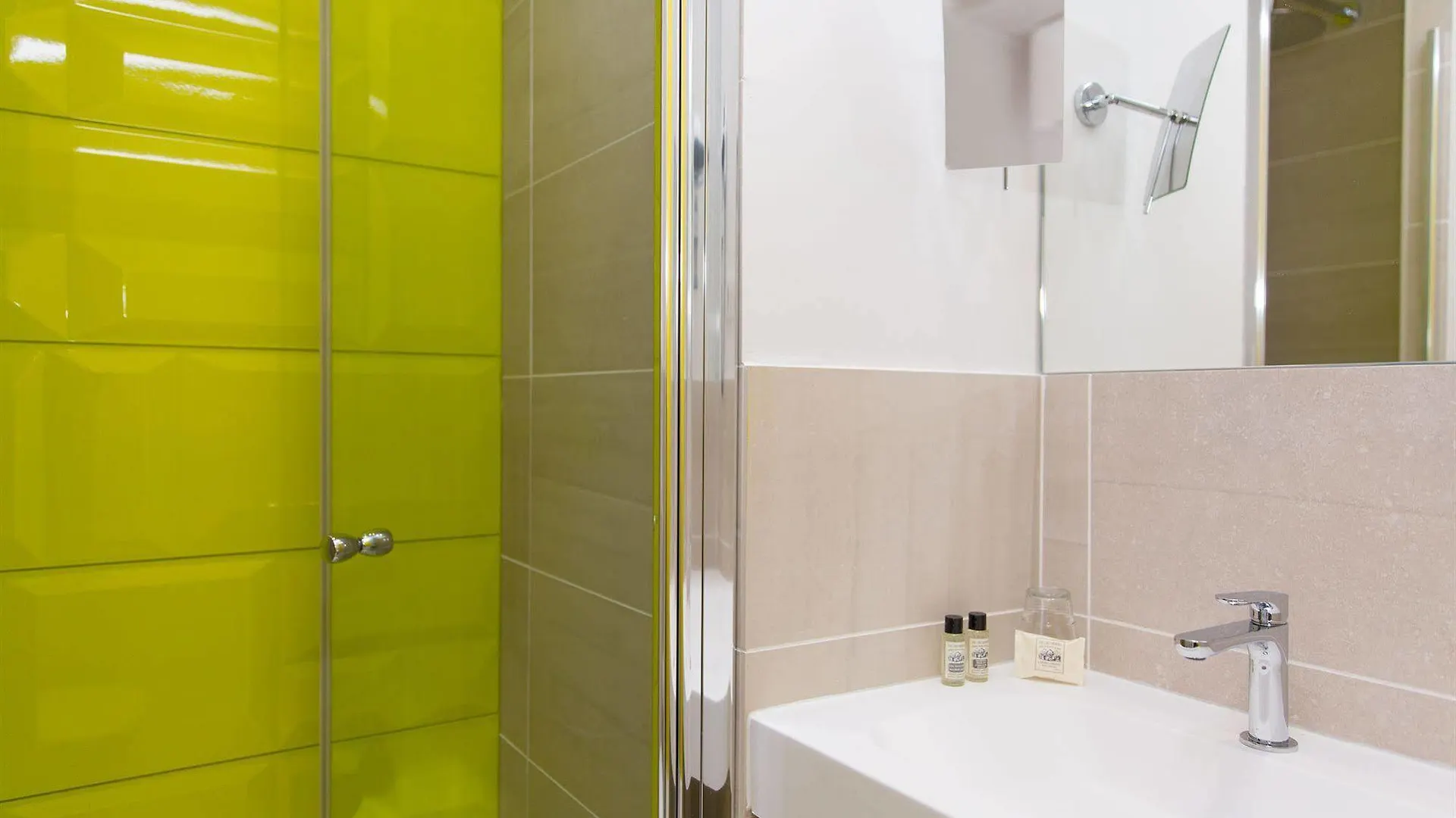 ***  Hotel Les Voiles Toulon France